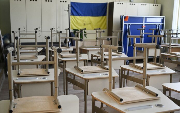 _pustiy_klas_parti_kanikuli_gettyimages_2256840598_2f554ef126e357c4d090a5b5fb5500d6_1300x820