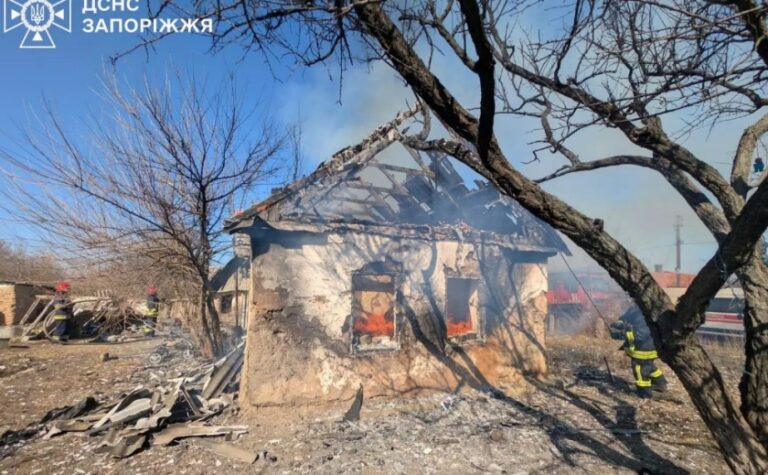 У Запорізькому районі під час пожежi 8 березня травмувалася власниця оселі