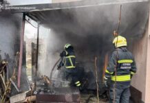 Ледь не вигорів вщент: у Дніпрі вогнеборці ліквідували пожежу у приватному будинку