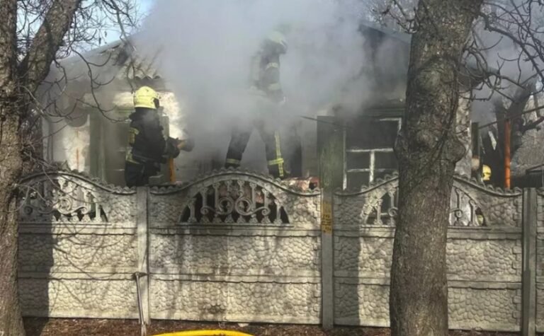 м. Дніпро: надзвичайники ліквідували загорання житлового будинку