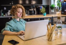 Програму енергопідтримки ФОПів розширили: до якого числа податись, щоб не втратити гроші