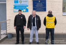 Нелегальне перебування завершилося депортацією: із Запоріжжя видворили іноземця