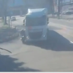 У Кам’янському вантажівка збила мотоцикліста: постраждалого госпіталізовано