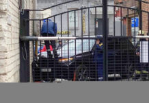 У Дніпрі водій BMW врізався в житловий будинок: пошкоджено газову трубу