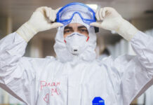 В Україні зафіксовано перший випадок штаму COVID-19 «Цикада»