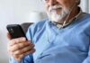 Мобільний зв’язок для пенсіонерів: що пропонують оператори і скільки це коштує