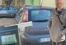 Неодноразово керував транспортним засобом у стані сп’яніння: у Кривому Розі зупинили водія