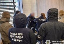 $18 тисяч за втечу за кордон: у Дніпрі судитимуть організатора нелегальної схеми