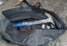 Напали на 73-річну жінку: у Жовтих Водах поліцейські затримали двох підозрюваних у розбійному нападі