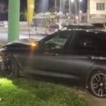 У Кривому Розі водій BMW не справився з керуванням та наїхав на електроопору