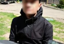 7 полімерних трубочок з речовиною білого кольору: у Кривому Розі виявили чоловіка з наркотиками