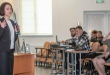 Заступниця голови МОН Надія Кузьмичова відвідала заклади освіти Кам’янського