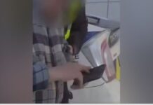 Інсульт за кермом: патрульні Дніпра допомогли чоловіку, якому стало зле в дорозі