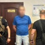 Двічі обікрав підприємство: на Дніпропетровщині повідомили про підозру 38-річному чоловіку