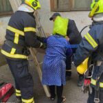Криворізький район: рятувальники ліквідували пожежу у двоповерховому житловому будинку та врятували 8 осіб