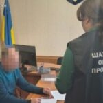 Не задекларував 25 земельних ділянок: підозрюється депутат сільради на Дніпропетровщині