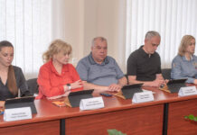 У Камʼянському пройшло чергове засідання виконкому: розглядалось 43 питання
