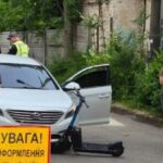 У Кривому Розі легковик зіткнувся з електросамокатом