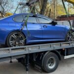У Дніпрі патрульні затримали блогера Тимофія Кучера, який катався містом без прав за кермом BMW