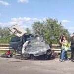 Серйозна ДТП на мосту в Кам’янському: Audi залетів на відбійник, є поранені