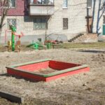 У Кривому Розі судитимуть підприємця через постачання неякісного піску для дитячих майданчиків