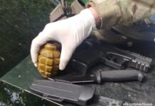 У Кам’янському у чоловіка знайшли гранатомети, вибухівку та сотні набоїв