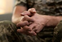 Блокування рахунків та відмова в адмінпослугах: в Україні хочуть ввести нові обмеження для ухилянтів