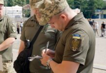 Працівникам ТЦК заборонять вимикати бодікамери під час мобілізаційних заходів: подробиці