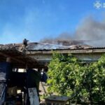 На Дніпропетровщині троє рятувальників постраждали внаслідок повторного ворожого удару