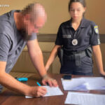 У Дніпрі взято під варту чоловіка, якого підозрюють у сексуальному насильстві над 12-річною падчеркою