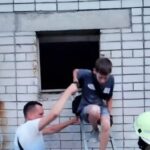 Рятувальна операція: на Дніпропетровщині двоє дітей застрягли в покинутій будівлі