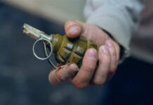 На Дніпропетровщині чоловіка засудили до 14 років за замах на вбивство двох поліцейських гранатою