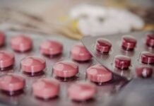 У Кривому Розі судитимуть двох працівниць лікарень через переплату майже 1,4 млн грн на закупівлі ліків