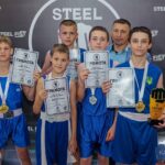 Замість виховання вулицею — спорт: у Південному районі Кам’янського відкрився клуб «Сталевий кулак»