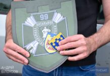 Захисникам із Кам’янського, які воюють на Запорізькому напрямку, передали автомобіль