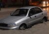 У Кам’янському під час зливи під автівкою провалився асфальт