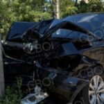 ДТП із трьома постраждалими, серед яких підлітки: у Кривому Розі після зіткнення двох легковиків один влетів у стовп