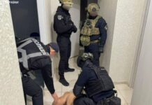 У Запоріжжі судитимуть учасників шахрайського call-центру, які ошукали громадян Казахстану на понад 700 тис. грн