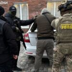 Збували наркотики серед цивільних та військових: на Дніпропетровщині судитимуть організовану групу