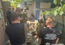 У Павлограді затримали двох чоловіків за підозрою у вимаганні грошей і автомобілів