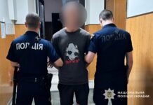 У центрі Дніпра 22-річного чоловіка підозрюють у тяжкому побитті