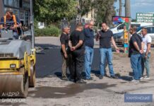 На Лівобережжі Кам’янського капітально ремонтують тротуари