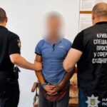 Криворізькі поліцейські повідомили про підозру чоловікові, причетному до збуту зброї