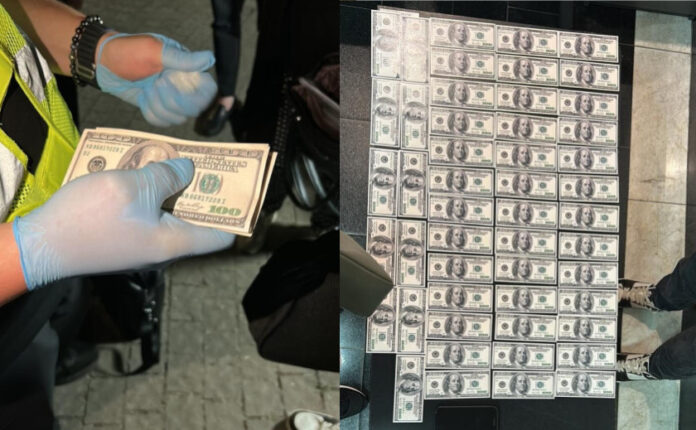 439