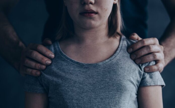 abused-little-girl-p6sj2gx-min