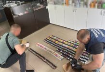 У Нікополі підозрюють підприємця у незаконному виготовленні рідин для електронних сигарет