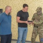 У Кам’янському військовослужбовцям спецпідрозділу ГУР МО України «KRAKEN» передали необхідне обладнання