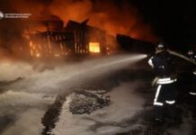 Двоє загиблих, шестеро поранених через атаку РФ по промисловому підприємству в Дніпрі