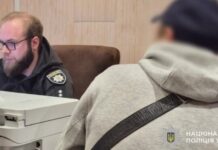 У Дніпрі поліцейські затримали 50-річного чоловіка за підозрою в умисному вбивстві співмешканки