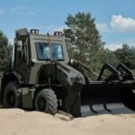 В Україні створили перший броньований екскаватор для потреб війська